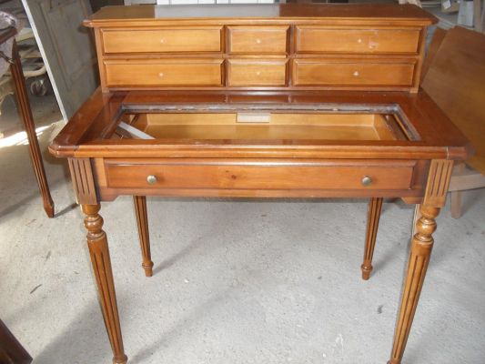 cherche artisan pour relooker secrétaire en merisier vaucluse